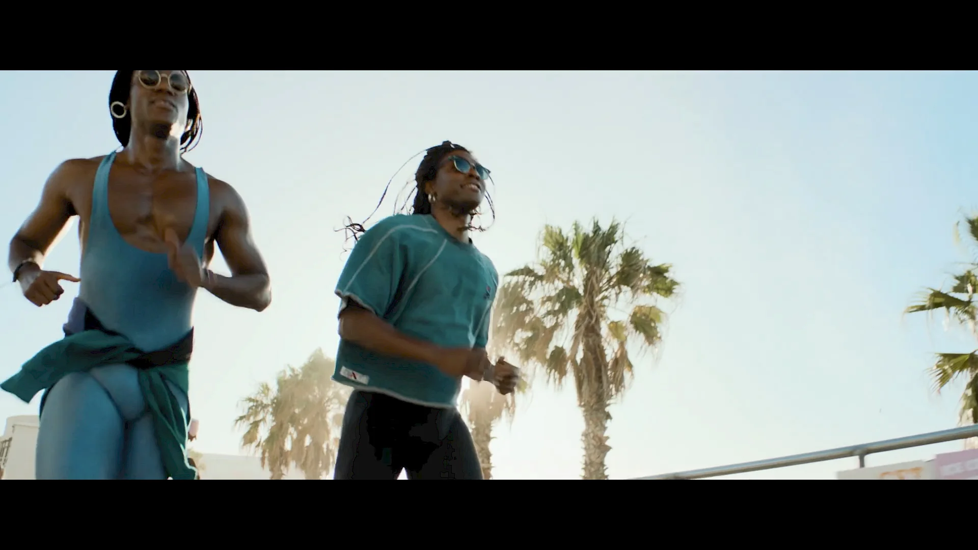 Girl you know its True - Musikvideo